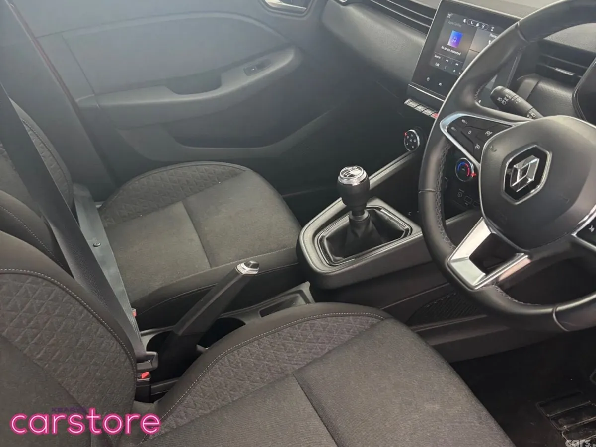 Renault Clio Hatchback, Petrol, 2023, Red