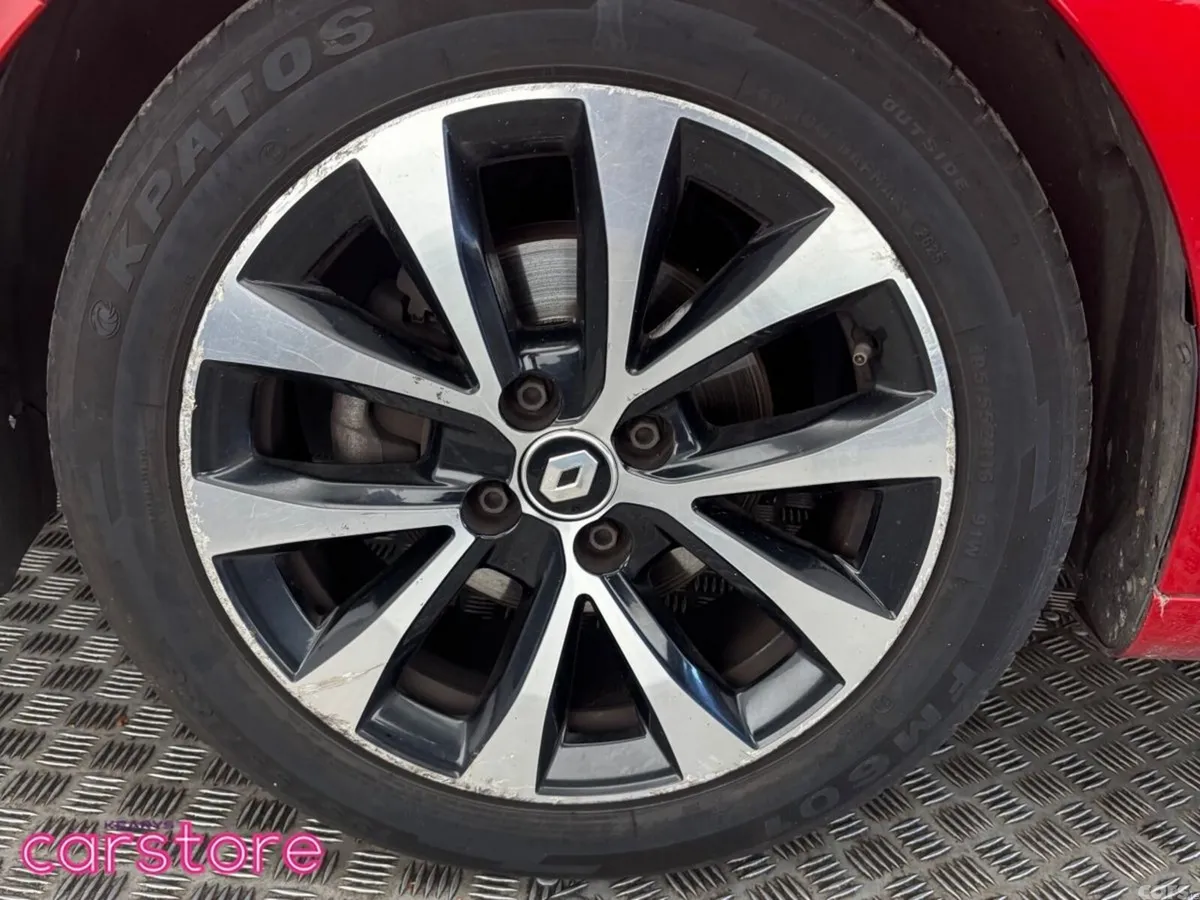 Renault Clio Hatchback, Petrol, 2023, Red