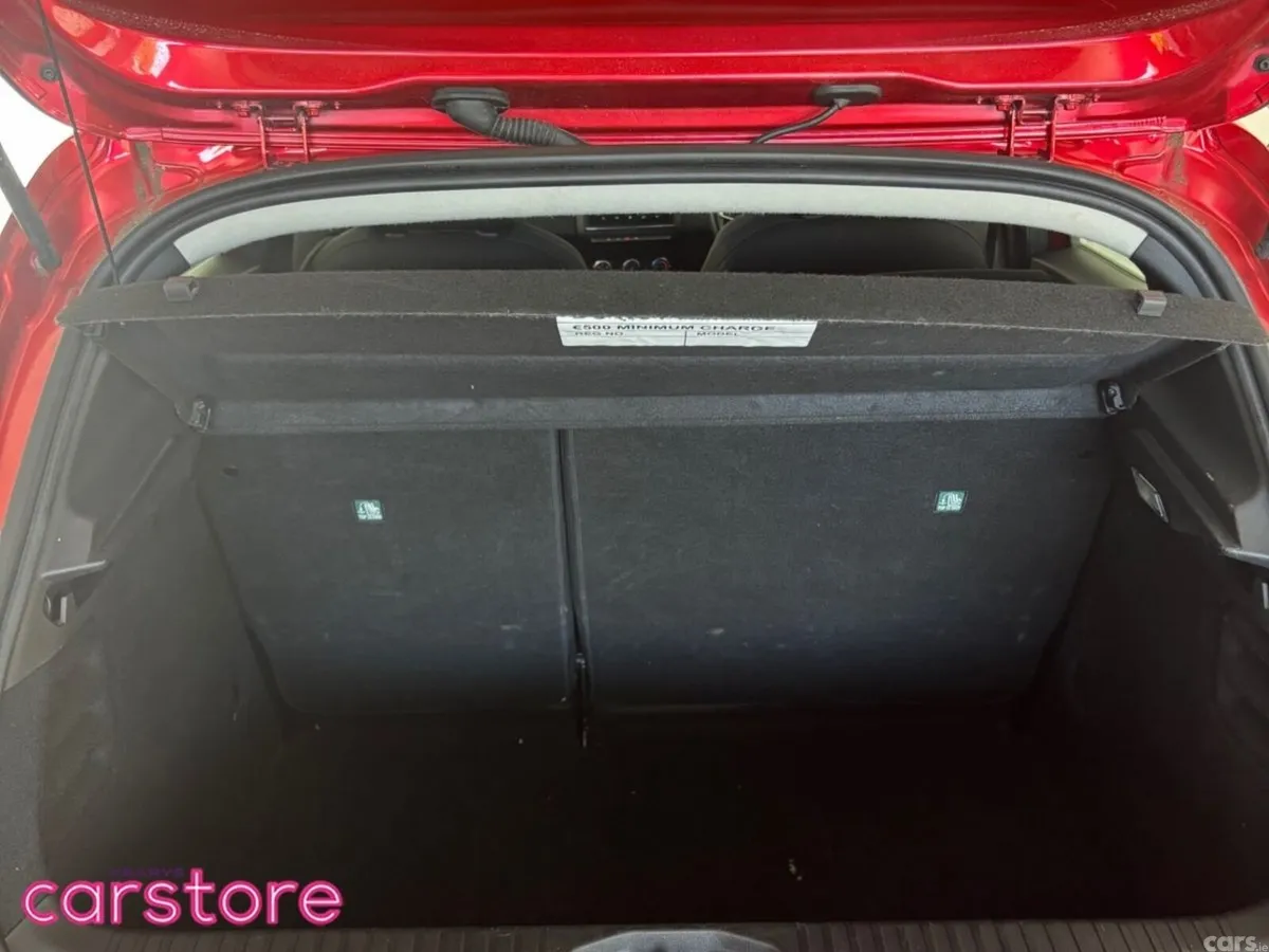 Renault Clio Hatchback, Petrol, 2023, Red