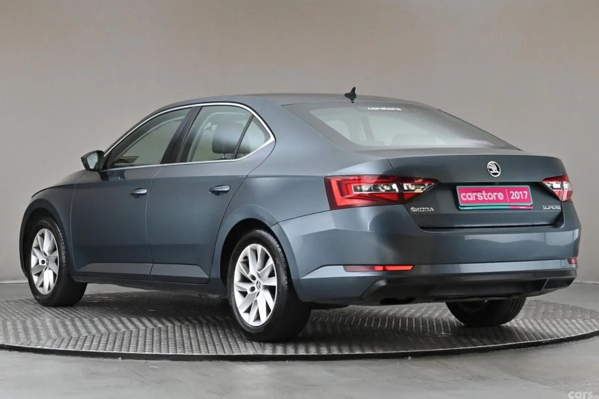 Skoda Superb Saloon, Diesel, 2017, Grey