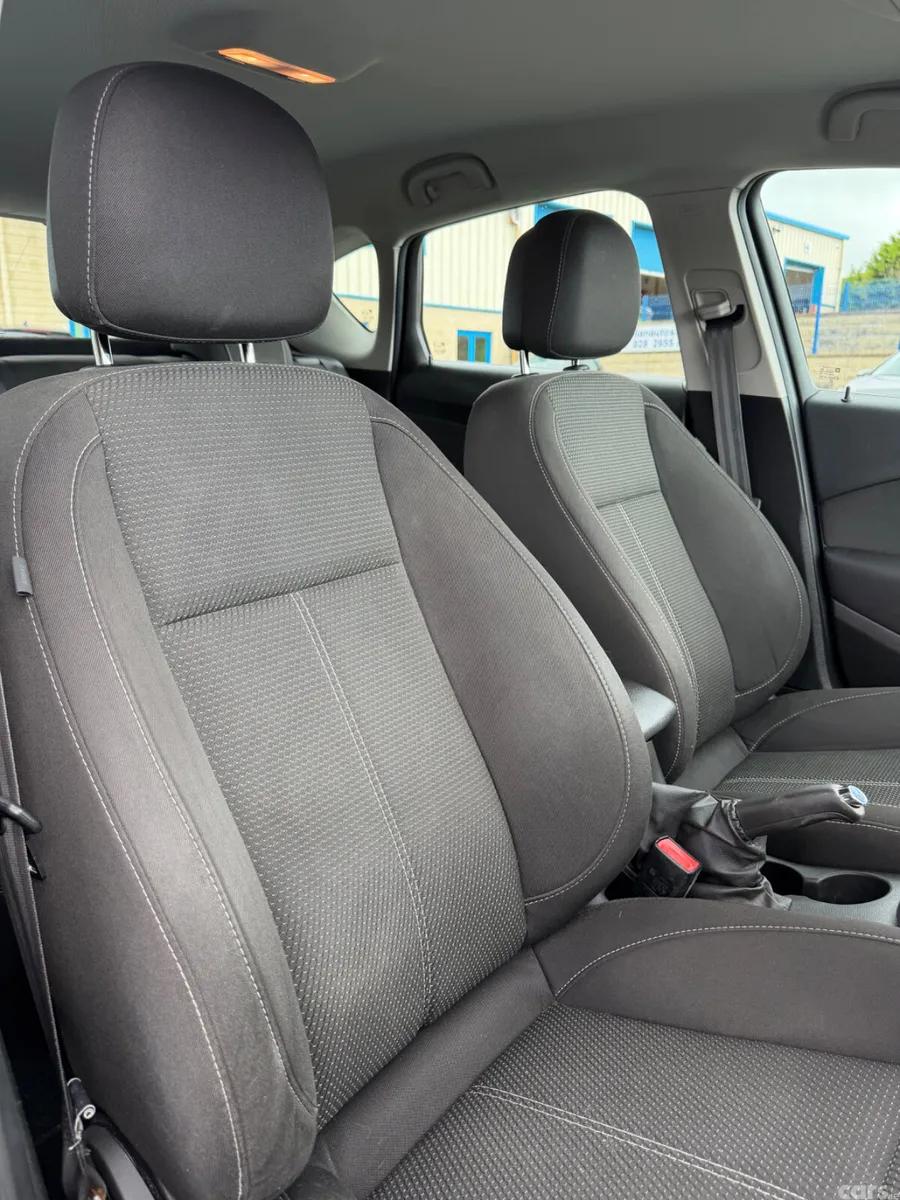 Vauxhall Astra Hatchback, Diesel, 2015, Black