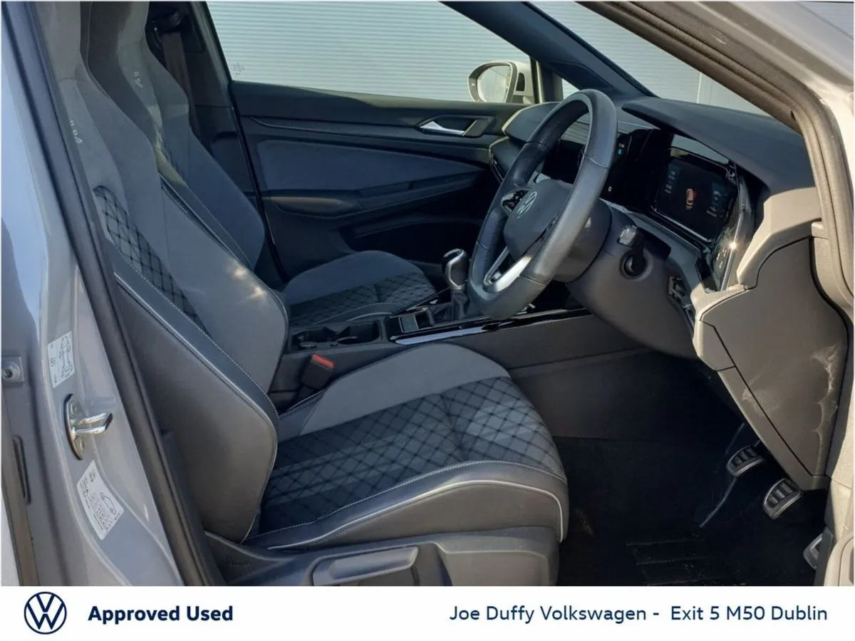 Volkswagen Golf Estate, Petrol, 2024, Grey