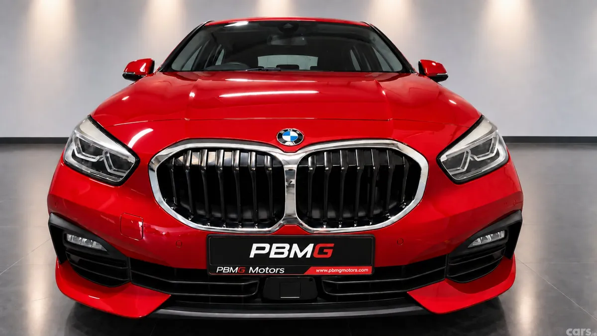 BMW 1-Series Hatchback, Diesel, 2021, Red