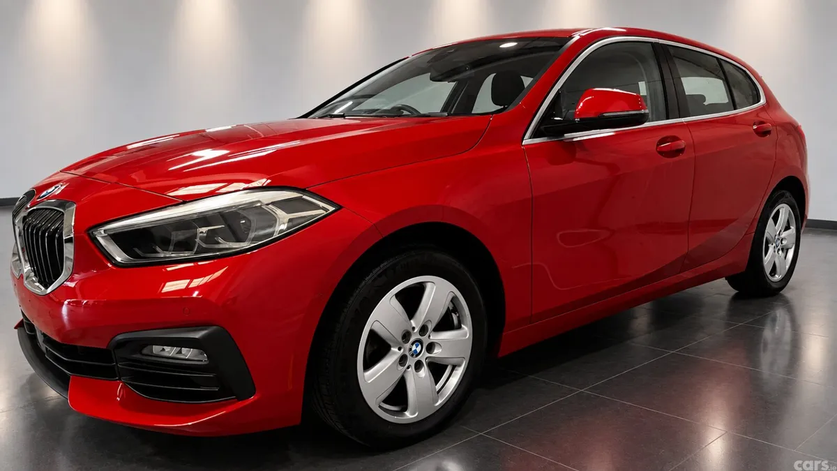 BMW 1-Series Hatchback, Diesel, 2021, Red