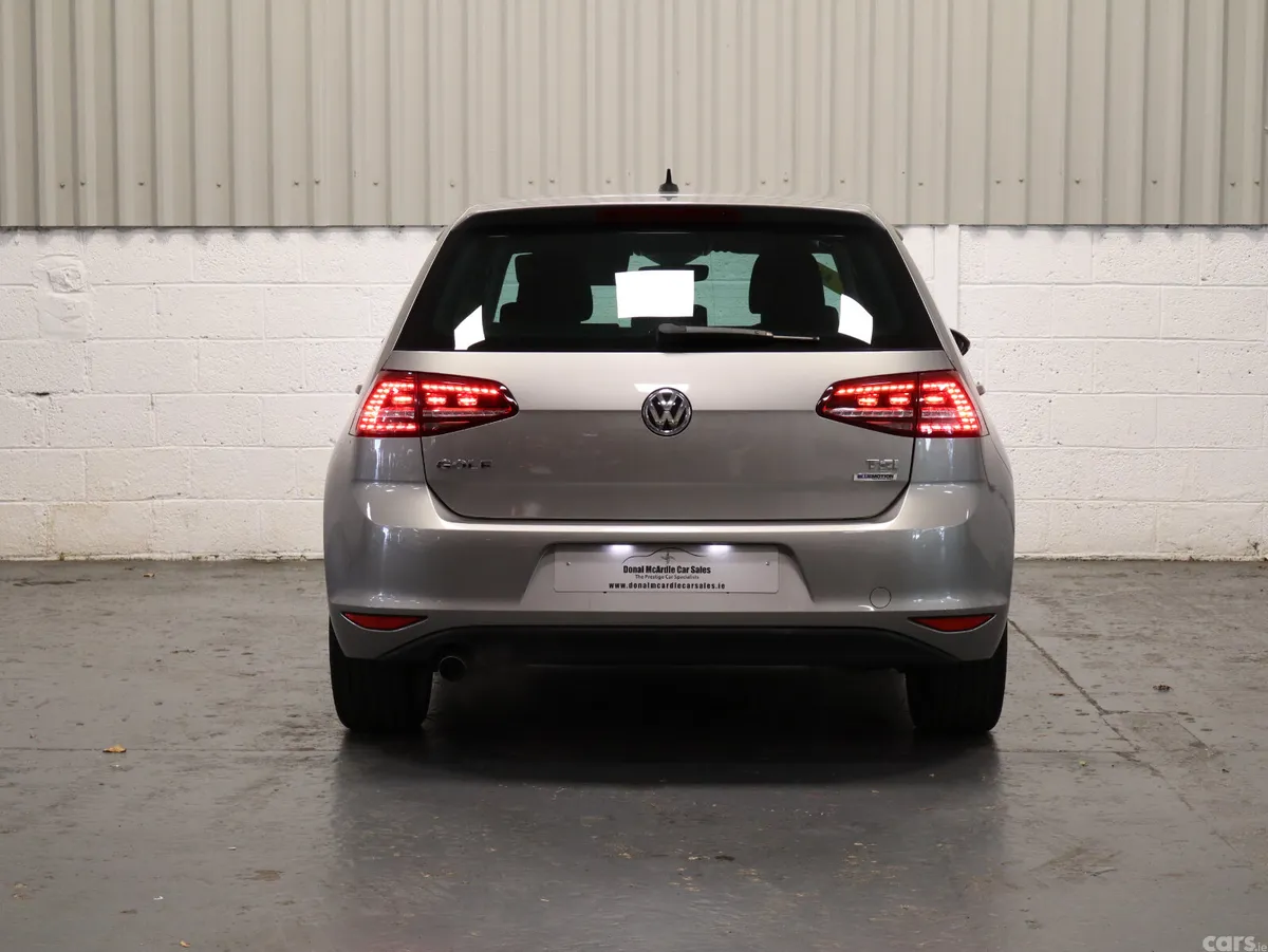 Volkswagen Golf Hatchback, Petrol, 2017, Gold