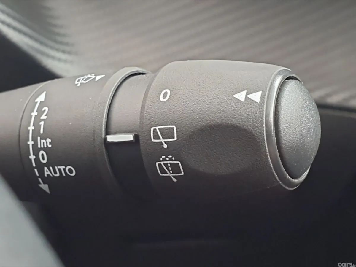Peugeot 2008 Hatchback, Electric, 2022, Black