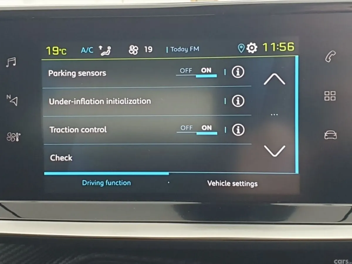 Peugeot 2008 Hatchback, Electric, 2022, Black