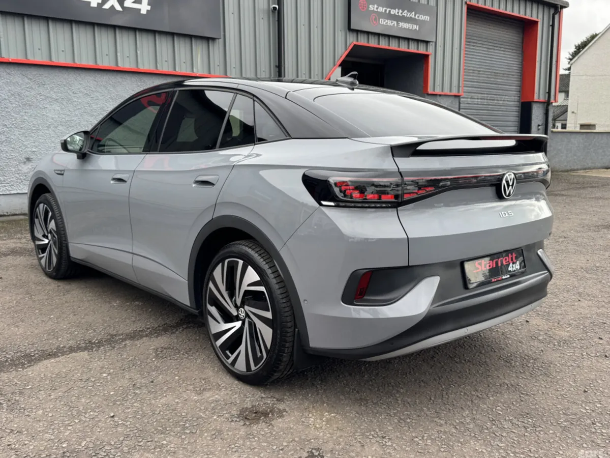 Volkswagen ID.5 SUV, Electric, 2023, Grey