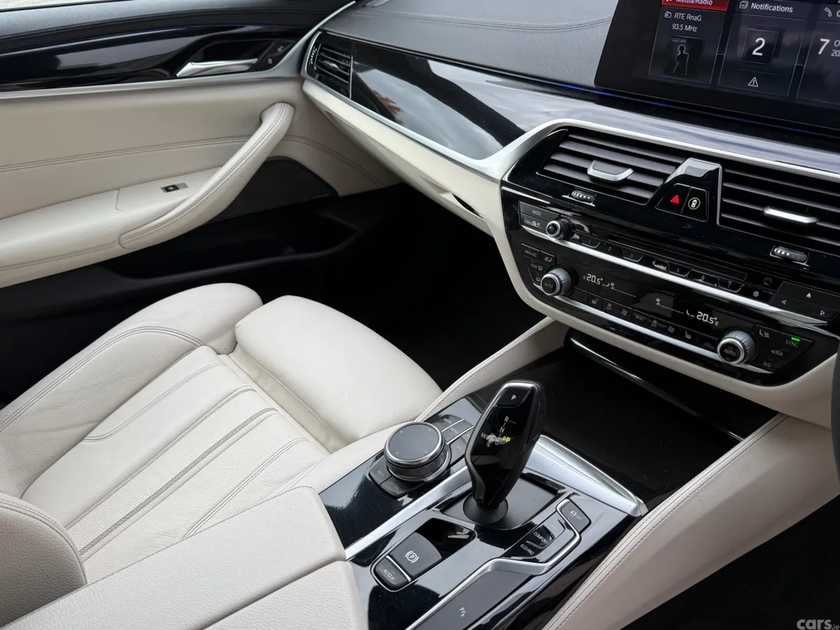 BMW 5-Series Saloon, Diesel, 2017, Blue