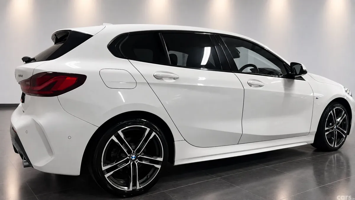 BMW 1-Series Hatchback, Diesel, 2021, White