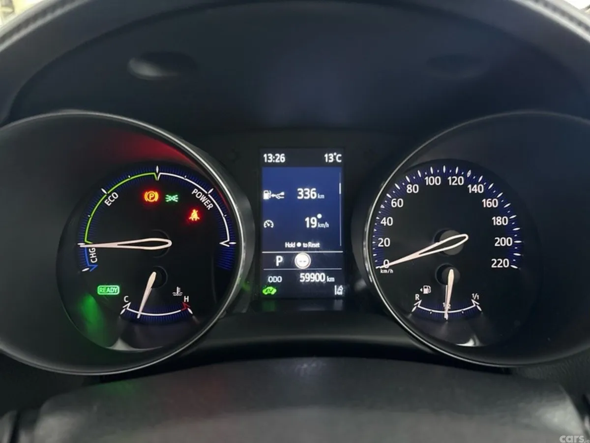Toyota C-HR SUV, Petrol Hybrid, 2022, Silver