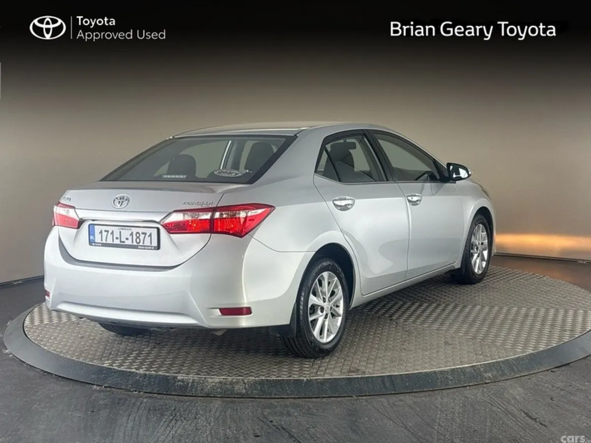 Toyota Corolla Saloon, Diesel, 2017, Grey