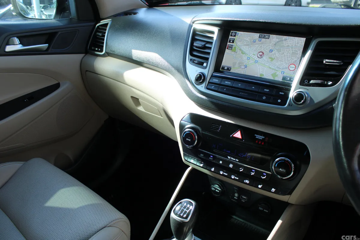 Hyundai Tucson SUV, Diesel, 2017, White