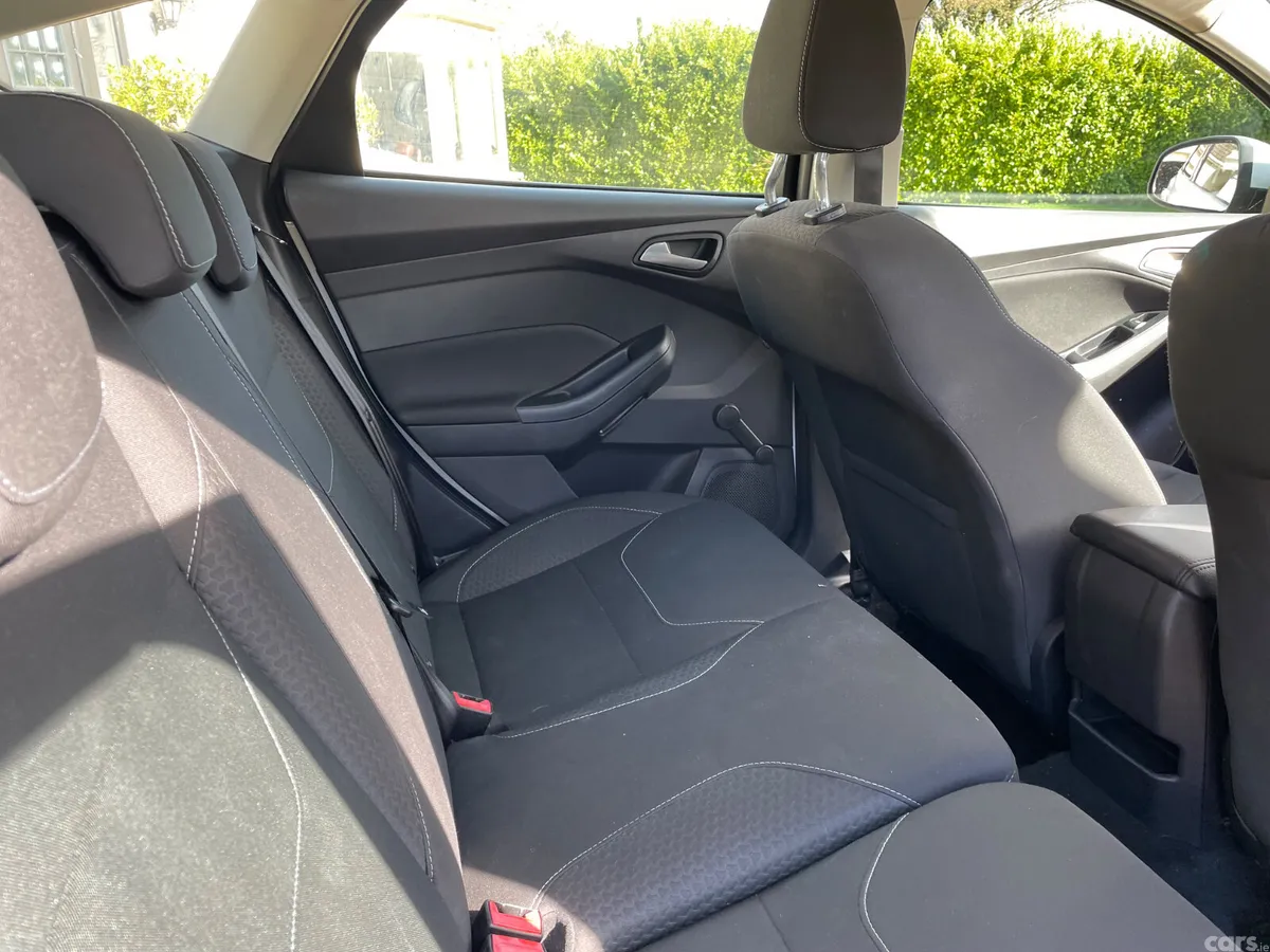 Ford Focus Hatchback, Diesel, 2016, White