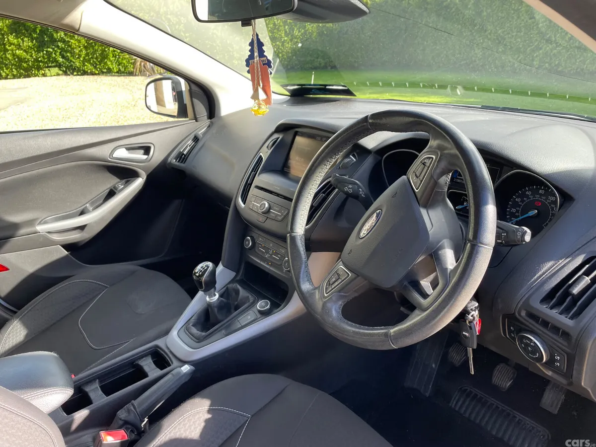 Ford Focus Hatchback, Diesel, 2016, White
