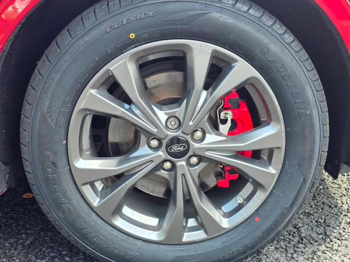 Ford Kuga MPV, Petrol Plug-in Hybrid, 2020, Red