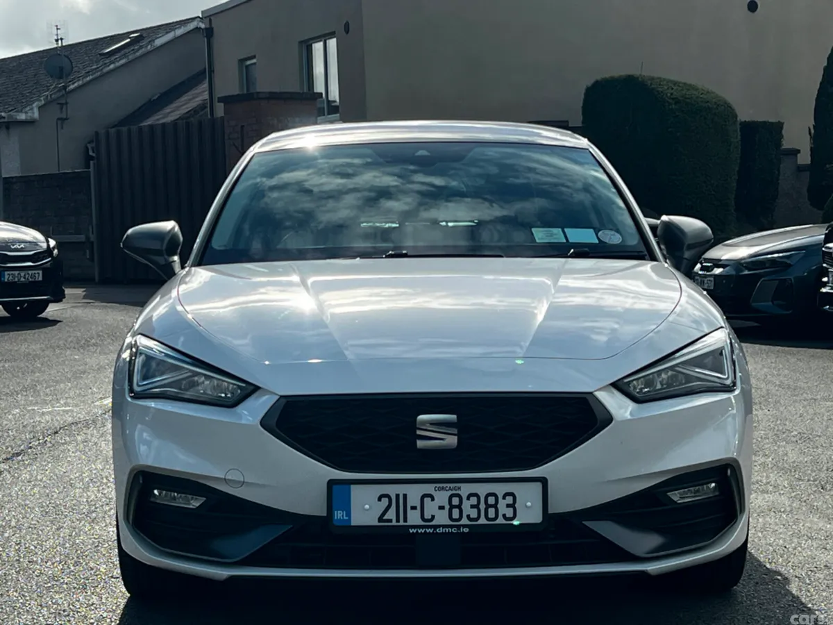 SEAT Leon Hatchback, Petrol, 2021, White
