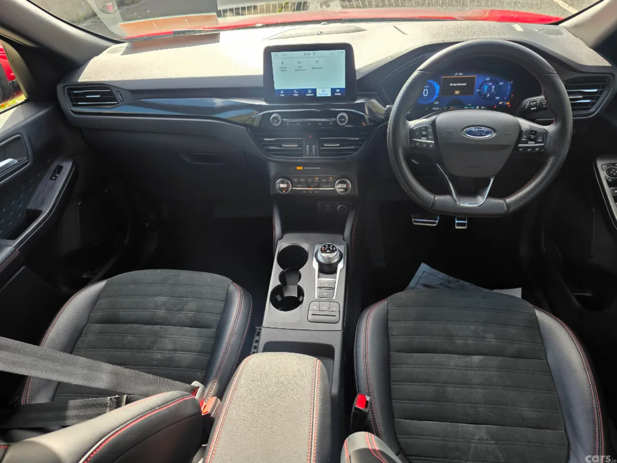 Ford Kuga MPV, Petrol Plug-in Hybrid, 2020, Red