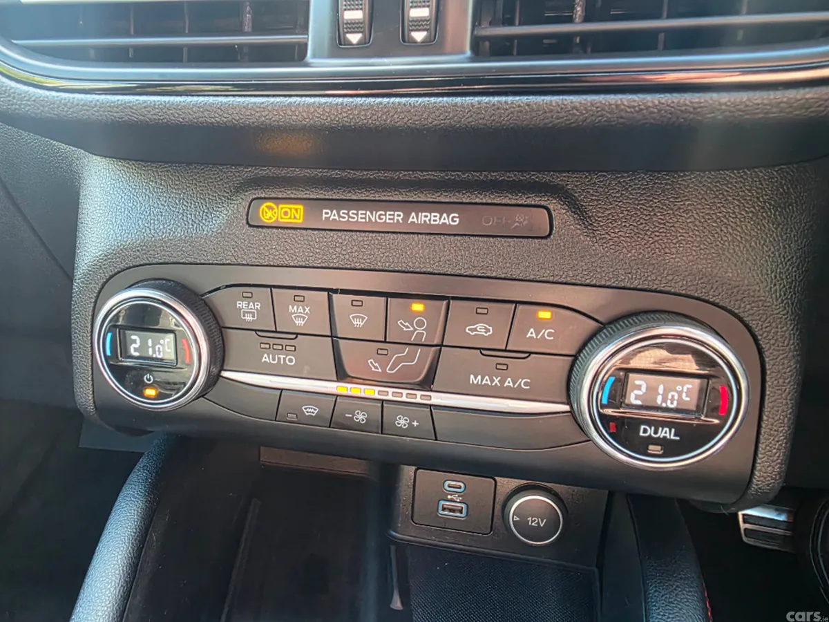 Ford Kuga MPV, Petrol Plug-in Hybrid, 2020, Red