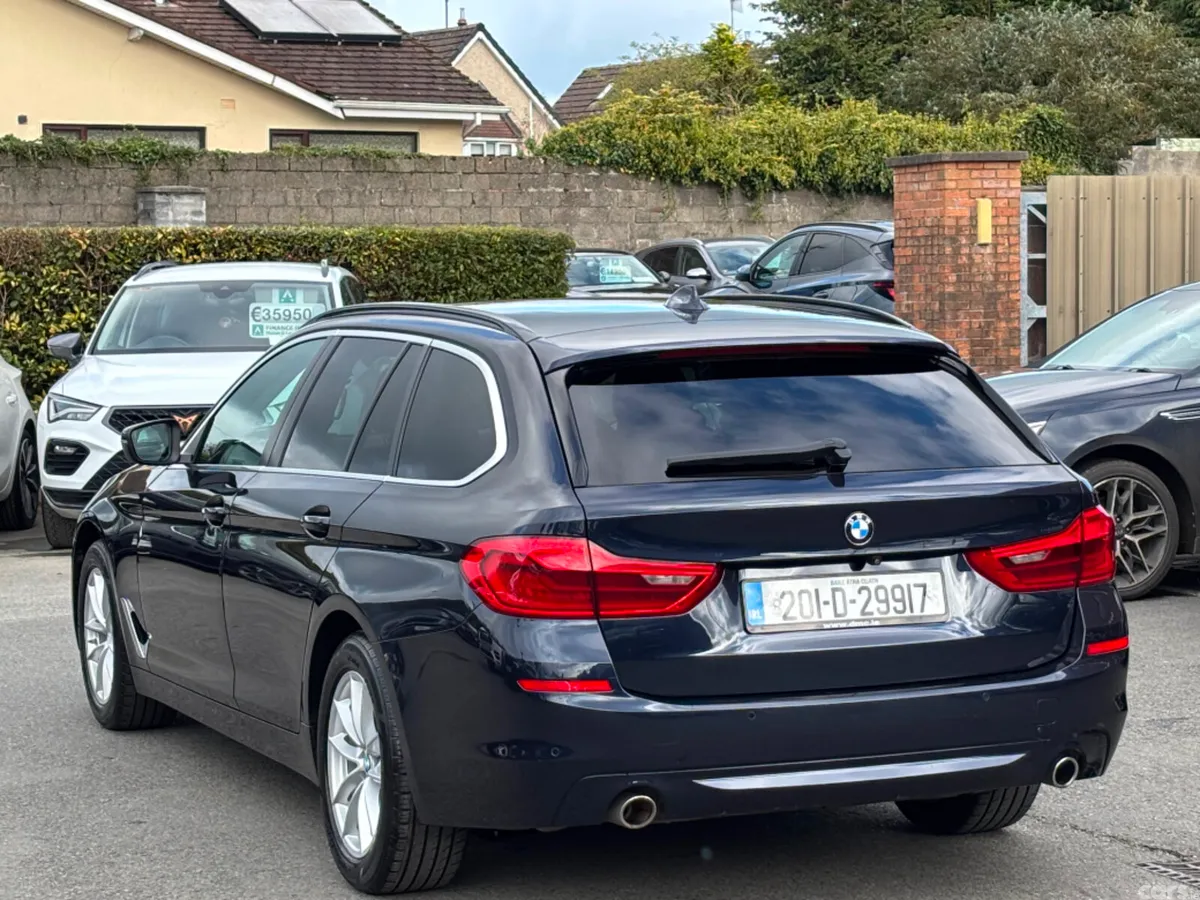 BMW 5-Series Estate, Petrol, 2020, Blue