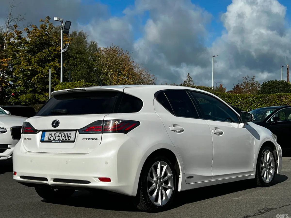 Lexus CT Hatchback, Petrol Hybrid, 2012, White