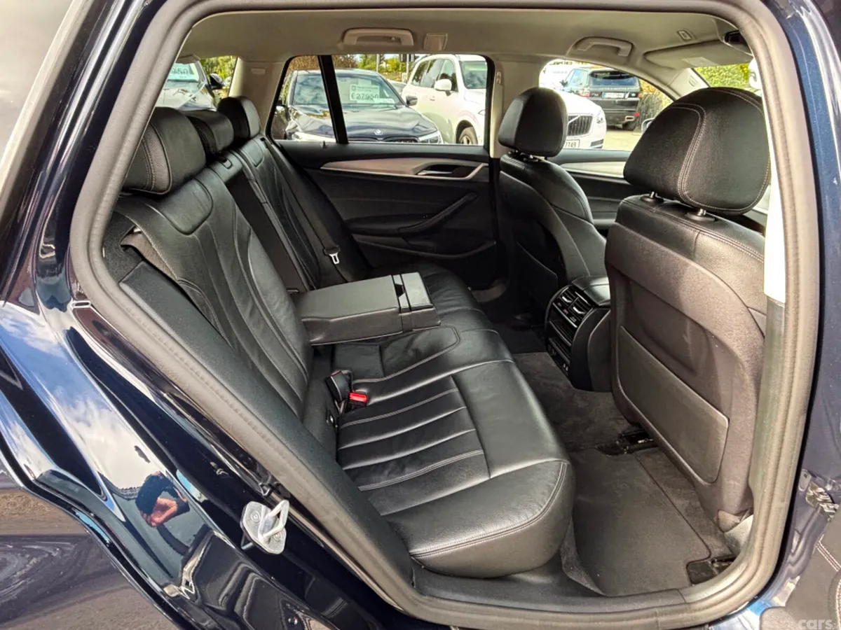 BMW 5-Series Estate, Petrol, 2020, Blue