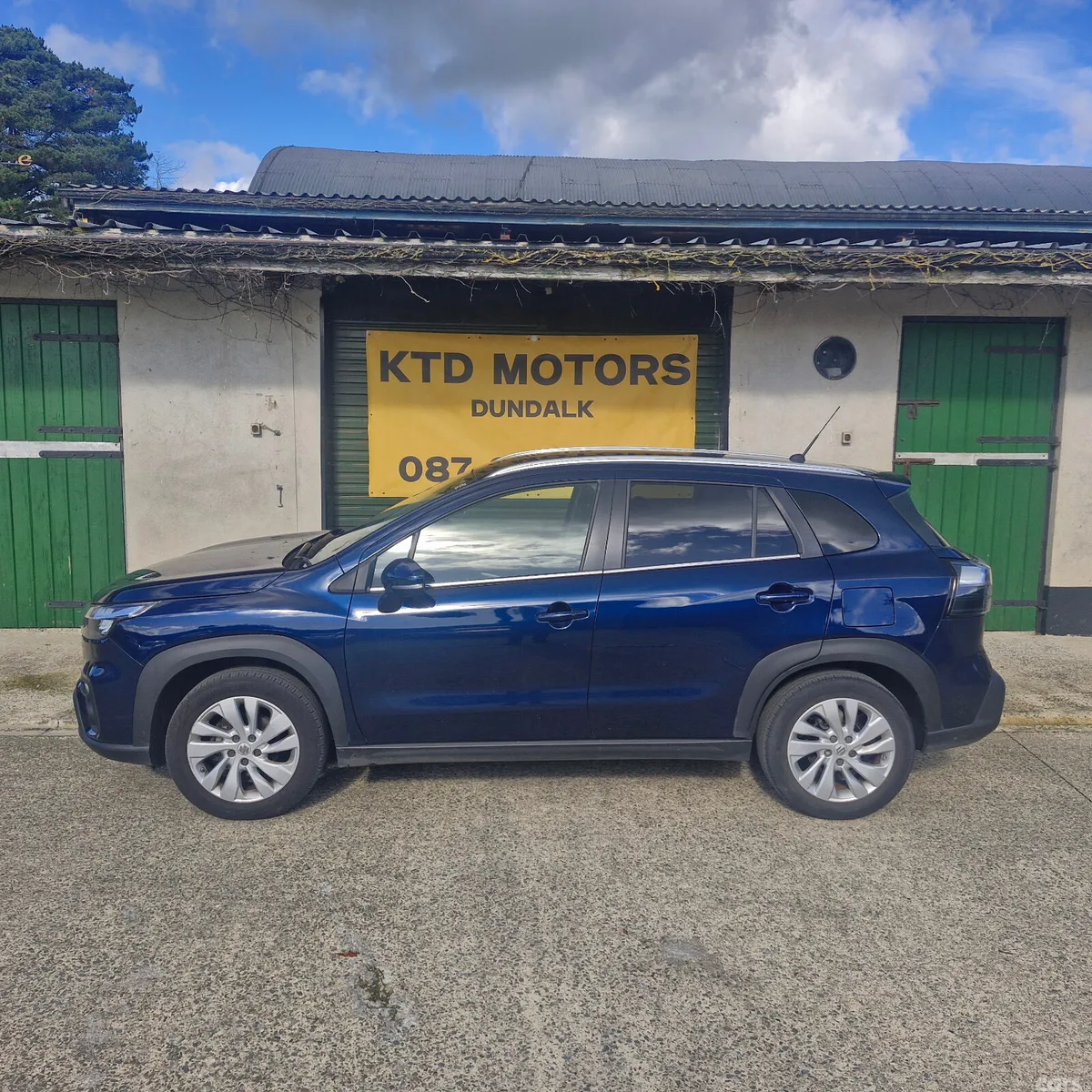 Suzuki S-CROSS SUV, Petrol Hybrid, 2023, Blue