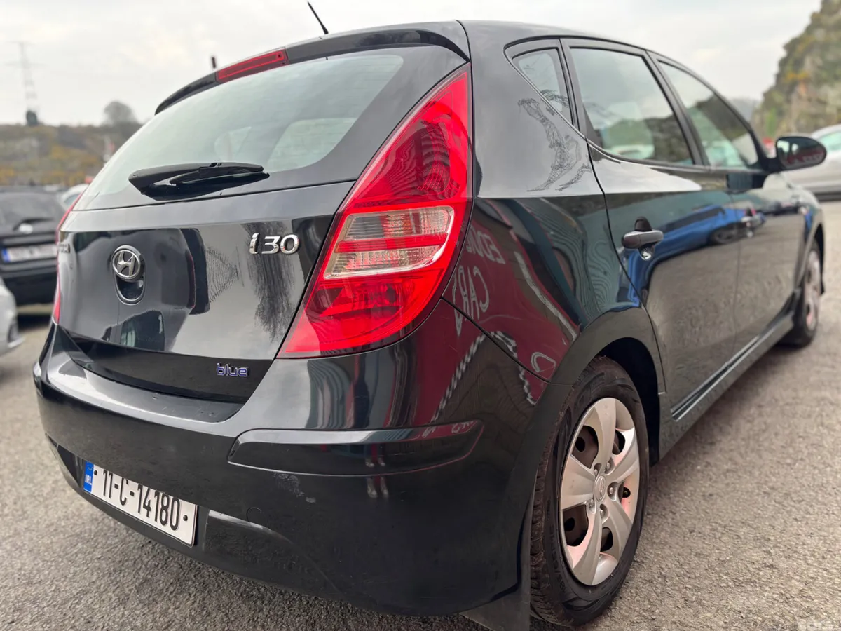Hyundai i30 Hatchback, Diesel, 2011, Black