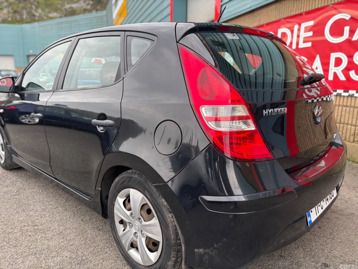 Hyundai i30 Hatchback, Diesel, 2011, Black