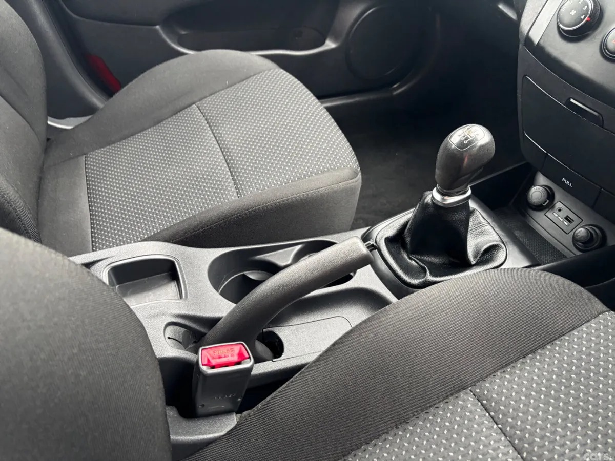 Hyundai i30 Hatchback, Diesel, 2011, Black