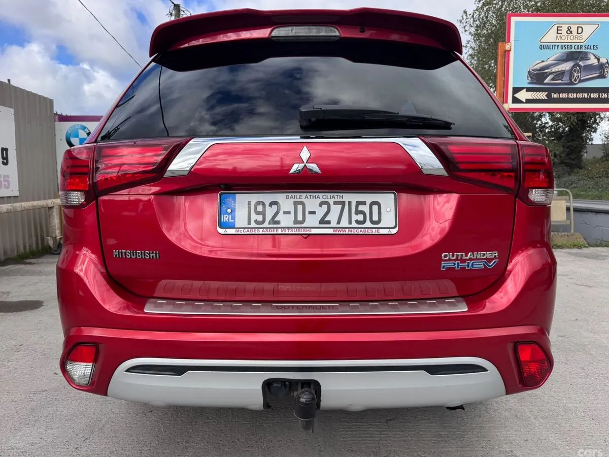 Mitsubishi Outlander SUV, Petrol Plug-in Hybrid, 2019, Red
