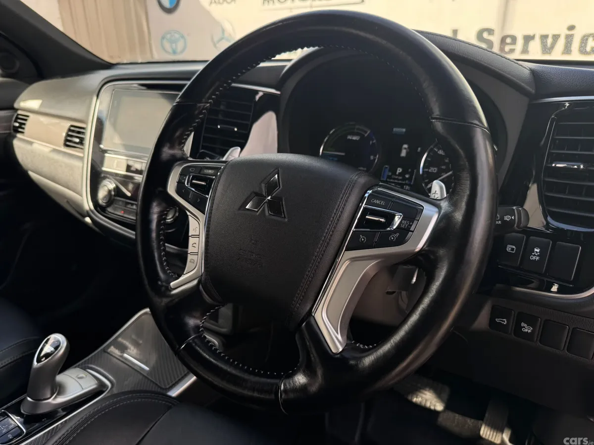 Mitsubishi Outlander SUV, Petrol Plug-in Hybrid, 2019, Red