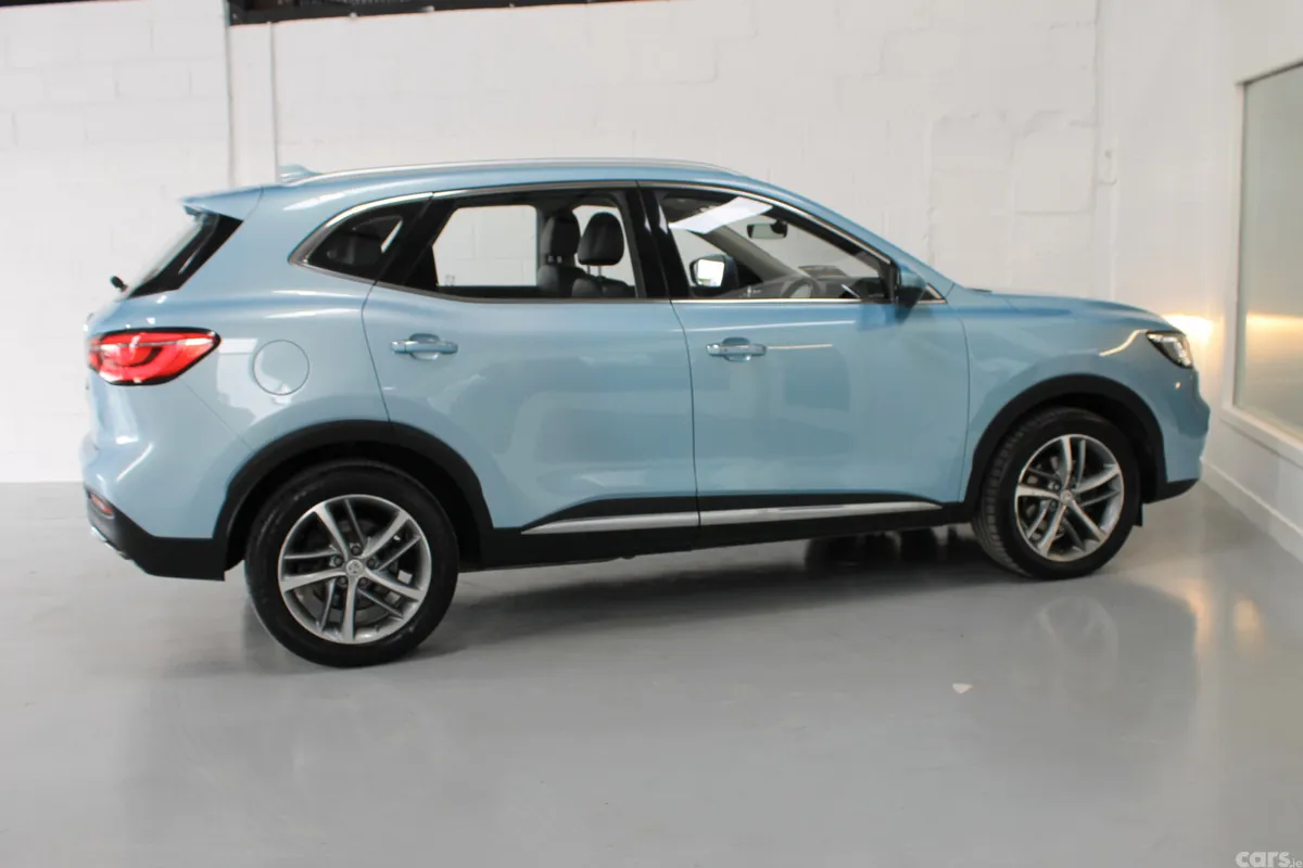 MG HS Hatchback, Petrol Plug-in Hybrid, 2021, Blue