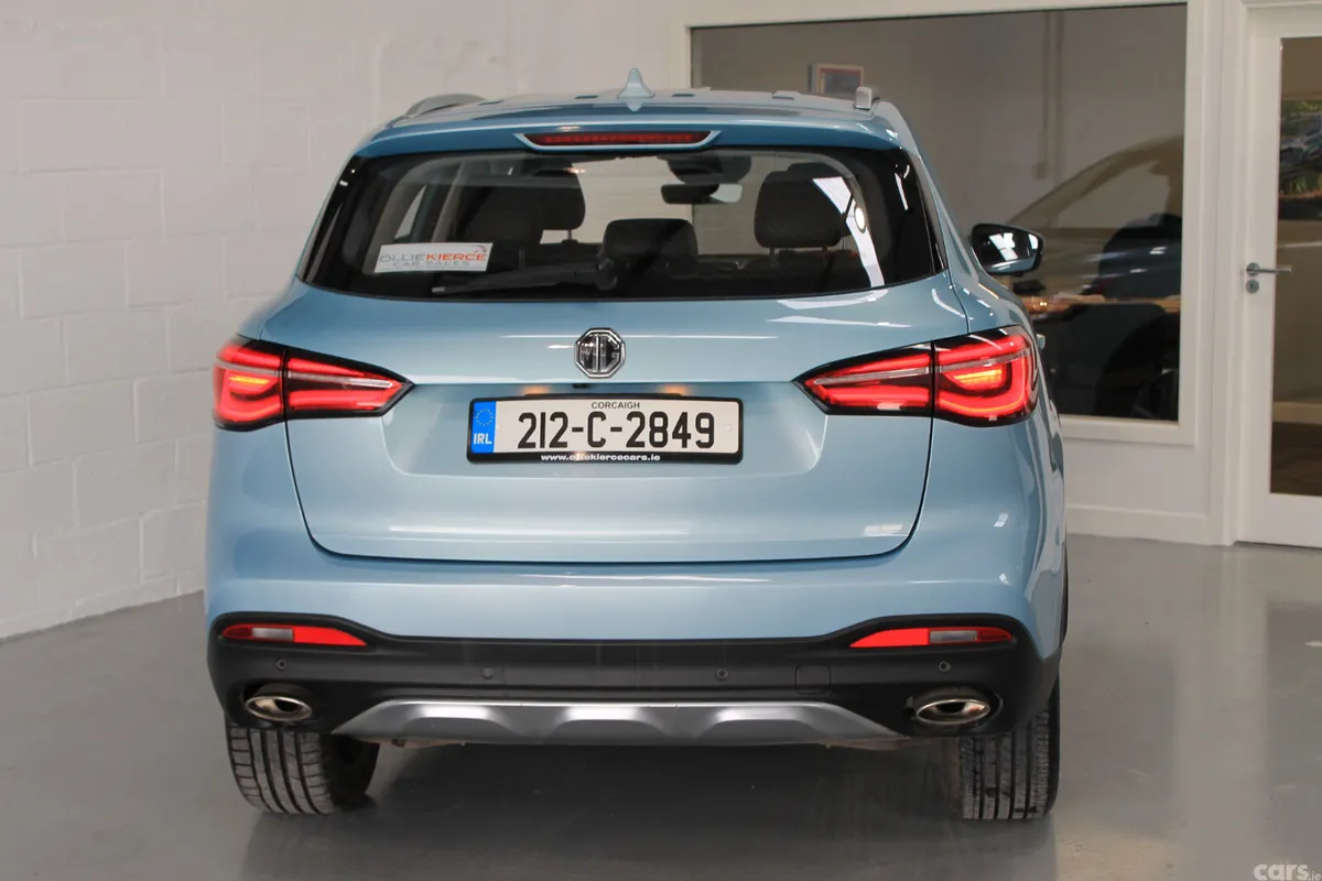 MG HS Hatchback, Petrol Plug-in Hybrid, 2021, Blue