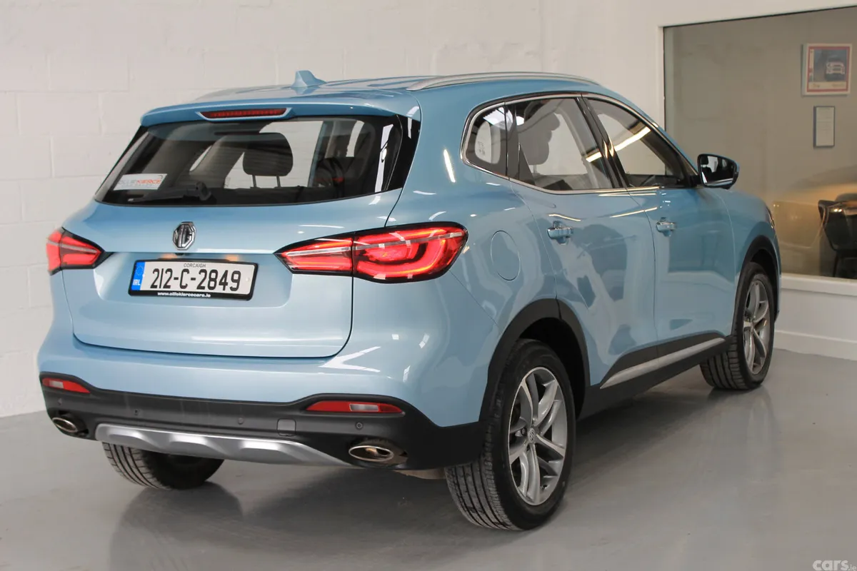 MG HS Hatchback, Petrol Plug-in Hybrid, 2021, Blue
