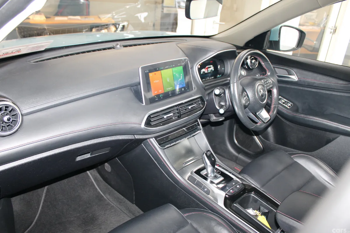 MG HS Hatchback, Petrol Plug-in Hybrid, 2021, Blue