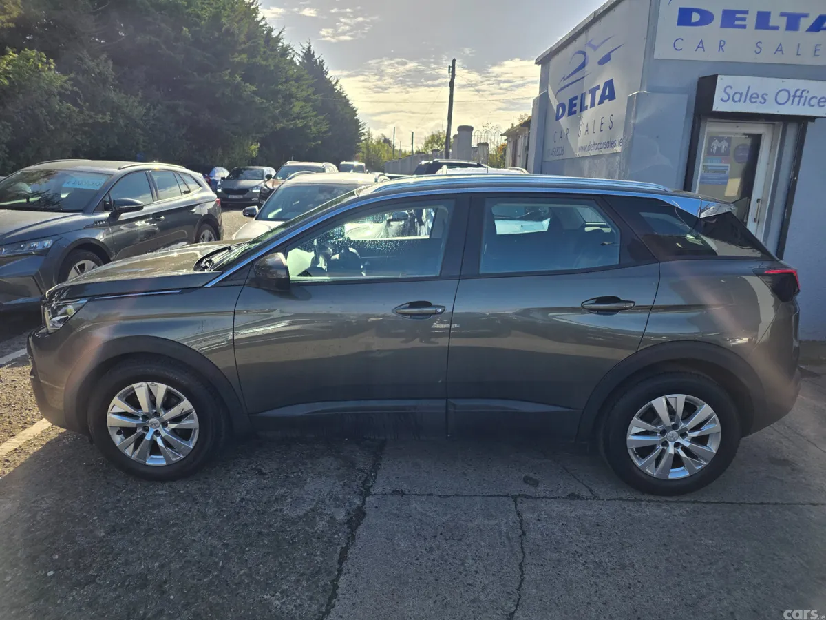 Peugeot 3008 MPV, Petrol, 2018, Grey