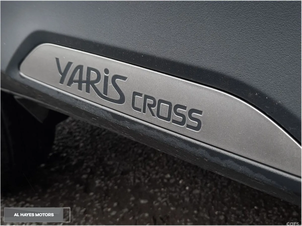 Toyota Yaris Cross SUV, Petrol Hybrid, 2022, Silver