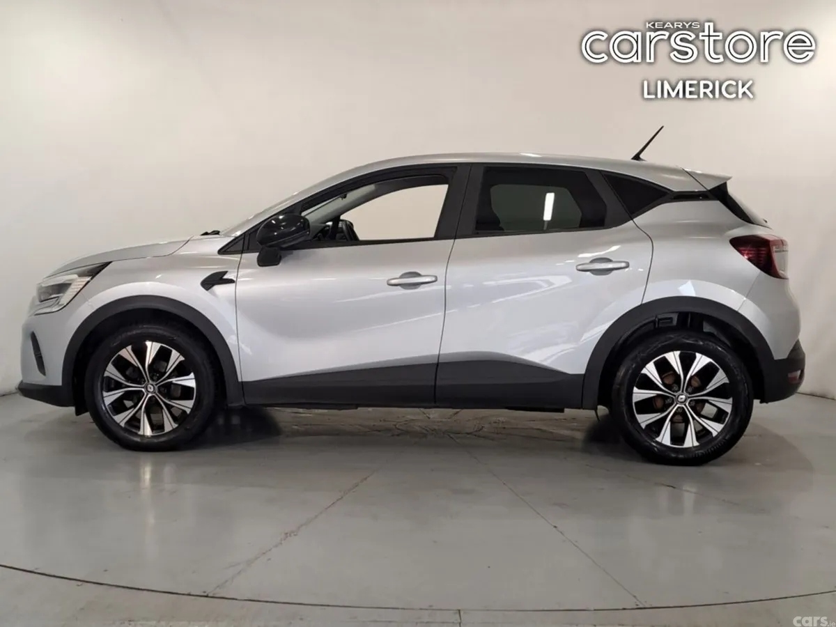Renault Captur Hatchback, Petrol, 2024, Grey