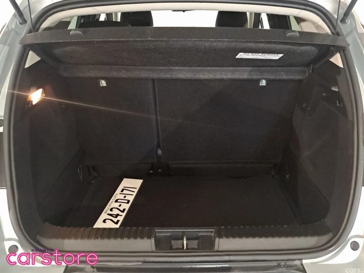 Renault Captur Hatchback, Petrol, 2024, Grey