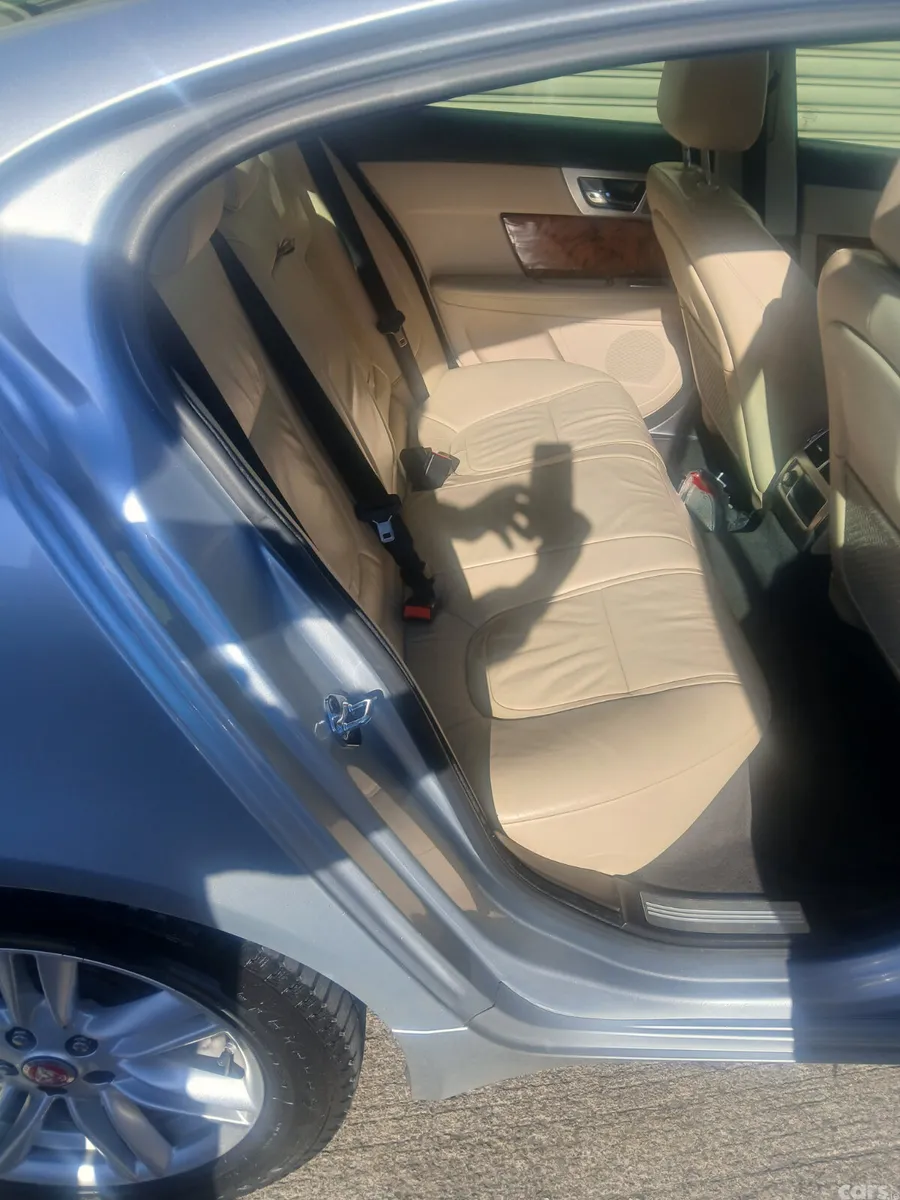 Jaguar XF Saloon, Diesel, 2015, Silver