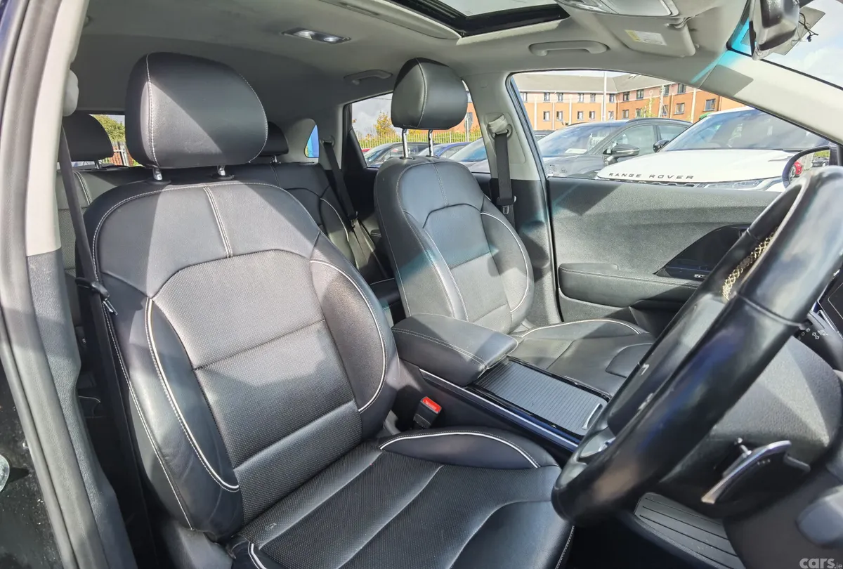 Kia Niro SUV, Electric, 2022, Black
