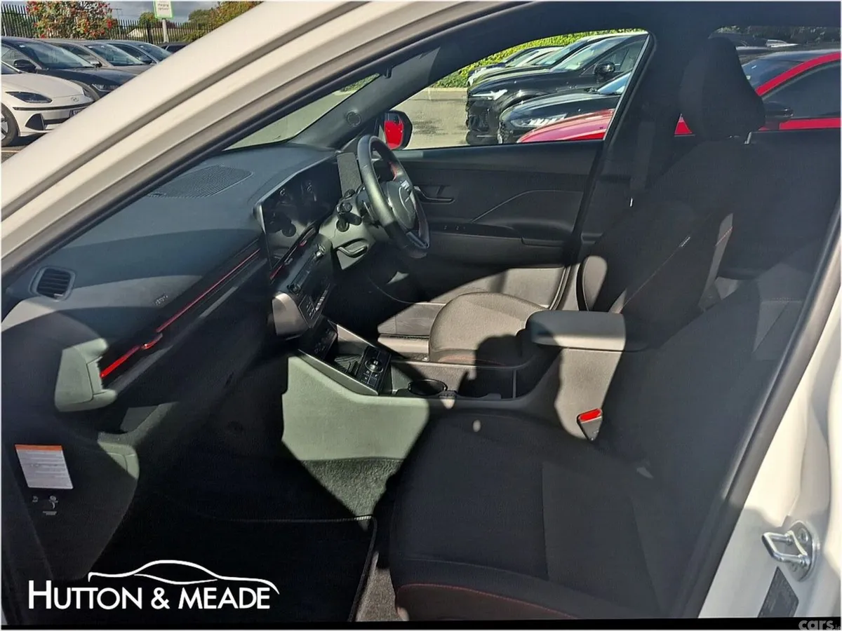 Hyundai KONA SUV, Petrol Hybrid, 2026, White