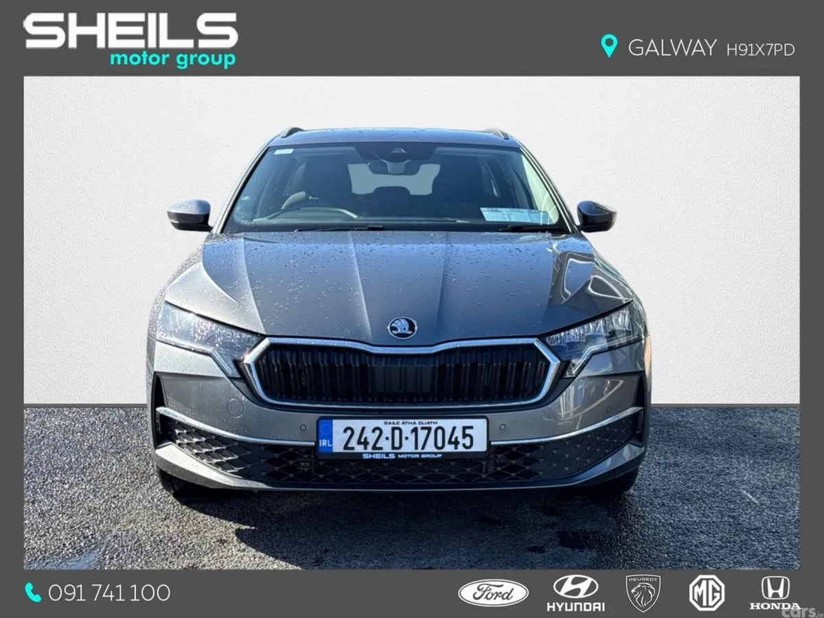 Skoda Octavia Estate, Petrol Hybrid, 2024, Grey
