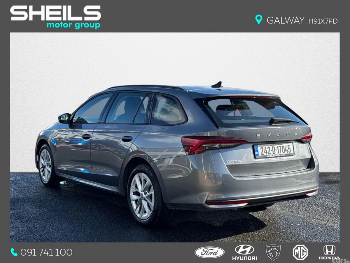 Skoda Octavia Estate, Petrol Hybrid, 2024, Grey