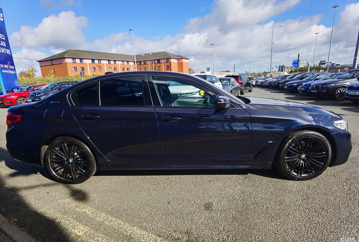 BMW 5-Series Saloon, Petrol Plug-in Hybrid, 2018, Black