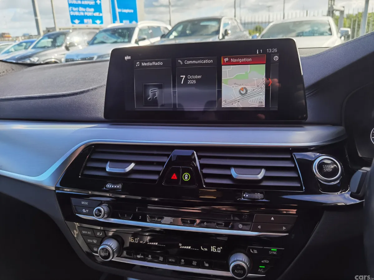 BMW 5-Series Saloon, Petrol Plug-in Hybrid, 2018, Black
