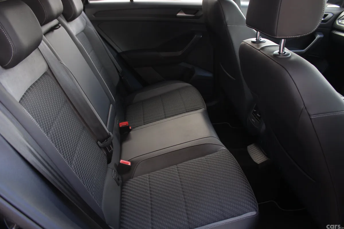 Volkswagen T-Roc MPV, Diesel, 2020, Black