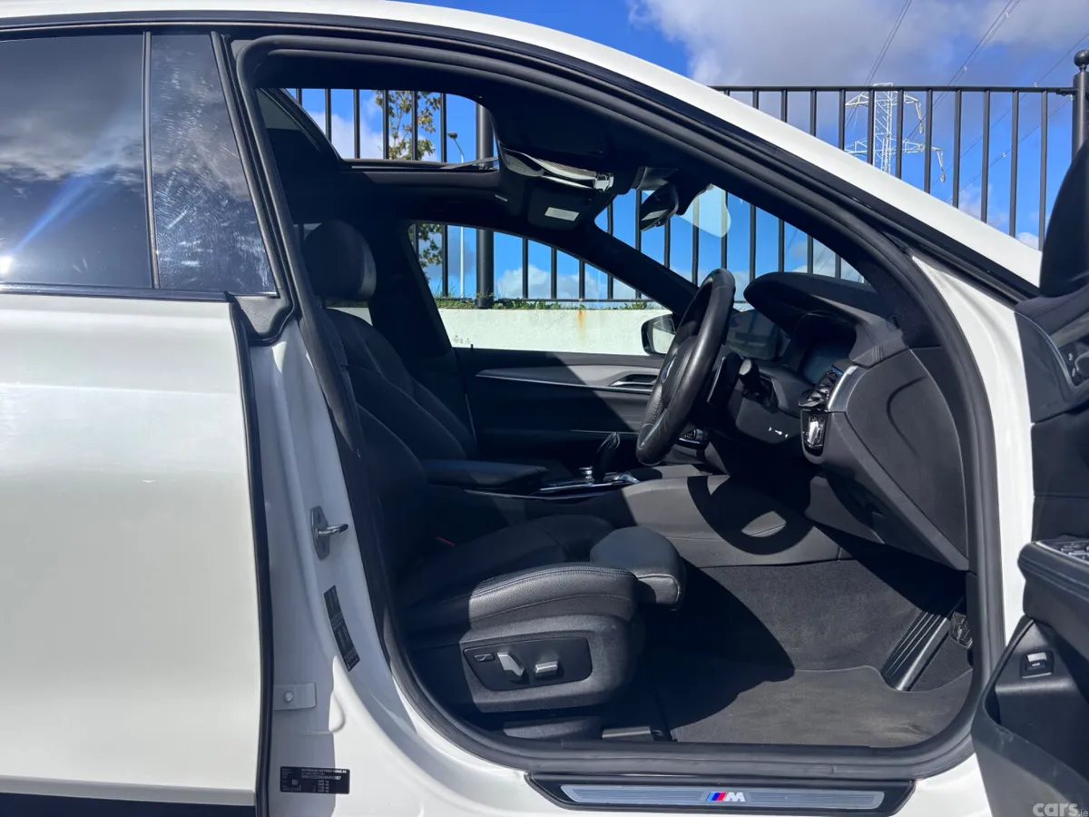 BMW 6-Series Hatchback, Diesel, 2019, White