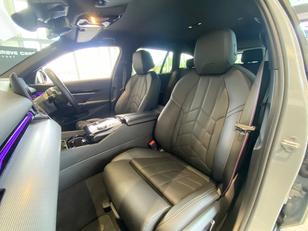 BMW 5-Series Estate, Petrol Plug-in Hybrid, 2024, Grey